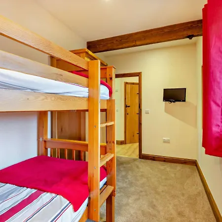 Apartment Centurion At Hadrians
